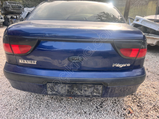 RENAULT MEGANE 1 - 98 ARKA TAMPON ORJİNAL