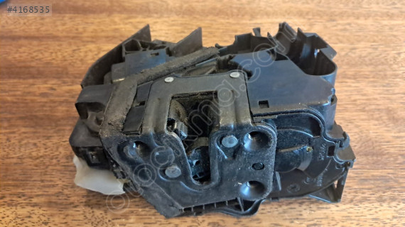 Renault Megane 4 Kapı Kilit 805032065R