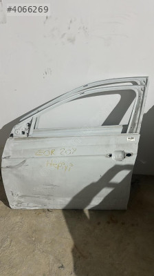 Volkswagen taigo-polo 17-24 sol ön kapı ufak hasarlı