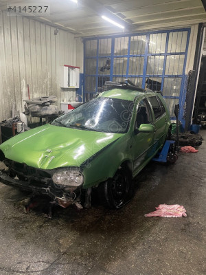 VOLKSWAGEN GOLF-4