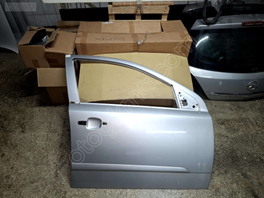 ÖZMEN OPEL ASTRA H ÇIKMA SAĞ ÖN KAPI KARE SOKET GÜMÜŞ GRİ
