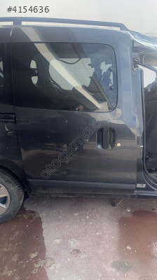 DACİA DOCCER SAĞ SÜRGÜLÜ KAPI