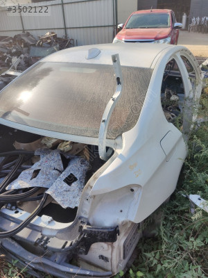 BMW 320 E90 SAĞ SOL ARKA ÇAMURLUK ÜÇEL OTO ÇIKMA BURSA