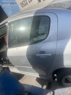 Peugeot 407 sol arka kapı gri