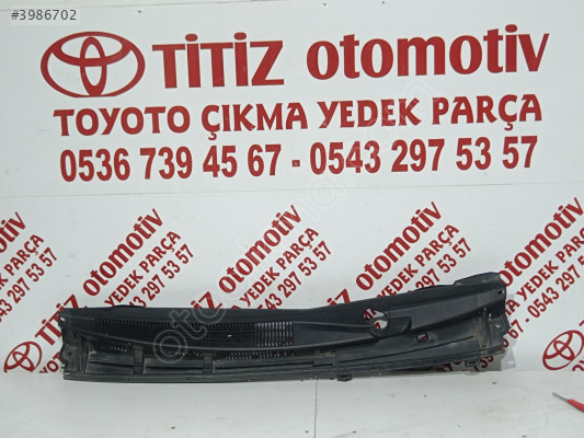 TOYOTA YARİS ÖN CAM IZGARASI