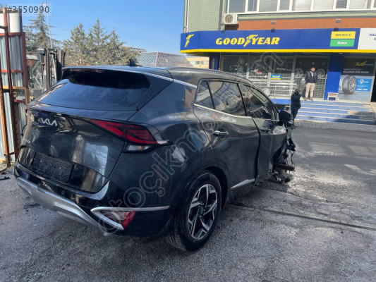 KİA SPORTAGE SAĞ ÖN VE ARKA KAPI SÖKME 2021-2023