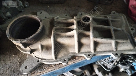 MERCEDES BENZ W123 Emme Borusu Muhafazası Hava Kanalı