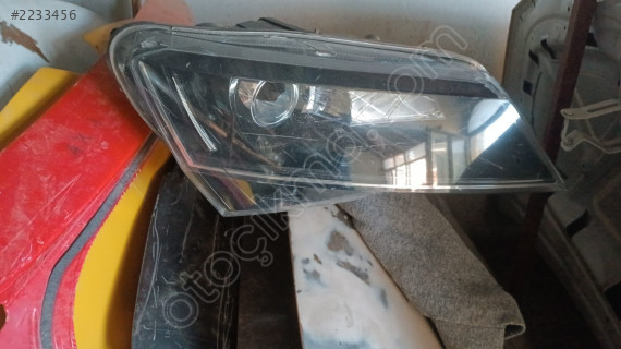 Skoda superb sol zenon far çıkma