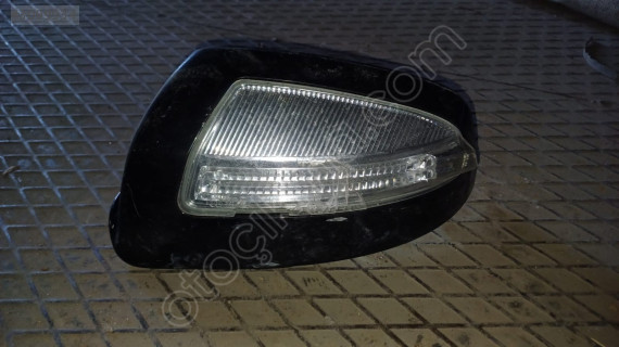 2008-2013 Mercedes W204 Sol ayna kapağı