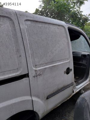 Fiat doblo  2006 model sağ  sürgülü  kapı 10000tl orijinal çıkma