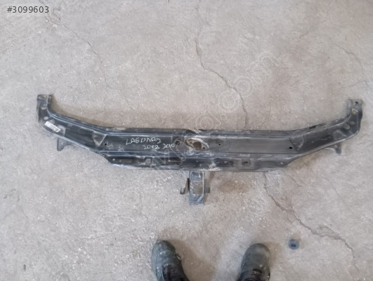 Renault Laguna 2 ön panel üst sacı 2003 2010