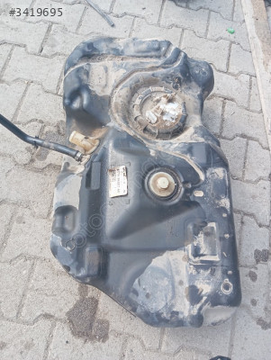 Ford Courier yakıt deposu ET76-9K007