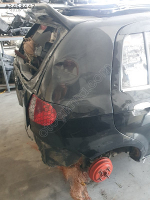HYUNDAİ GETZ SAĞ ARKA ÇAMURLUK ORJINAL ÇIKMA