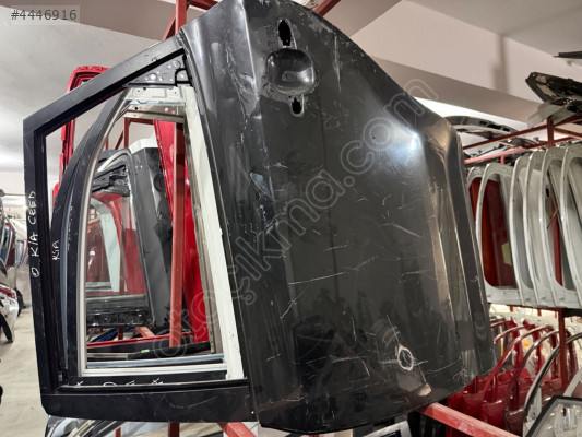 KİA CEED ÇIKMA ORJİNAL SOL ARKA KAPI BD1