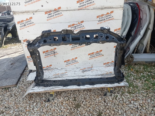 TOYOTA YARİS ÖN PANEL ÇIKMA 2006-2011