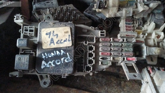 Honda accord sigorta kutusu