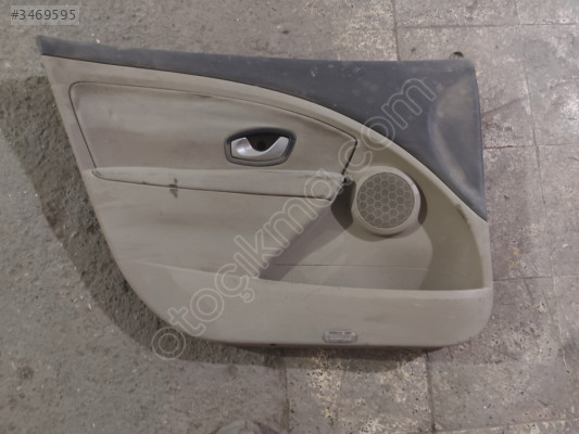 RENAULT MEGANE 3 SOL ÖN KAPI DÖŞEMESİ ÇIKMA PARÇA