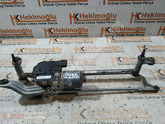 VW Golf 7 Silecek Motoru ve Mekanizması 5G1955119A 5