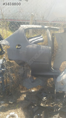 Peugeot 206 arka camurluk
