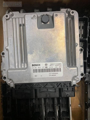 0281033127 237103888R RENAULT Trafic OPEL VIVARO ECU MOTOR