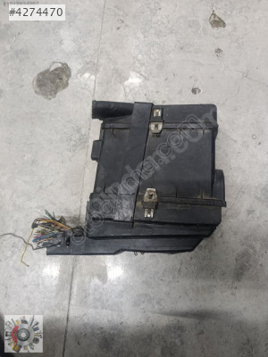 VOLVO V70 2000 9441156 1928403571 için sigorta kutusu