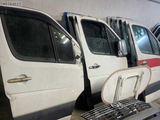 CRAFTER SPRİNTER DOLU SAĞ ÖN KAPI