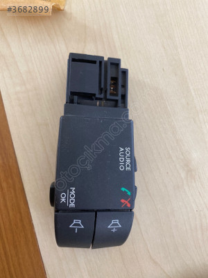 RENAULT TRAFFİC DACİA OPEL RADYO ÇALAR UZAKTAN KUMANDA 255522449R