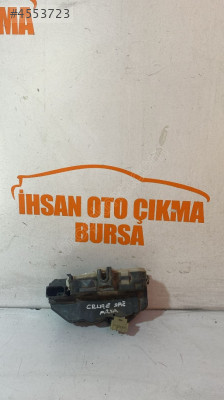 Chevrolet cruze sağ arka kapı kilidi