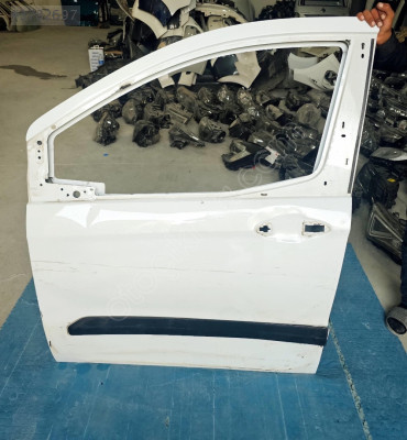 FORD COURİER BEYAZ SOL ÖN KAPI ORJINAL