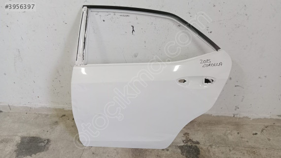 2015 toyota corrolla sol arka kapi