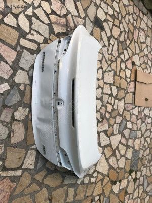 Opel insignia bagaj kapağı beyaz renk