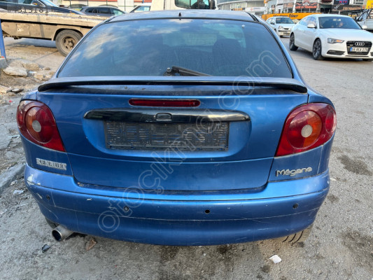 Renault megane 1 arka bagaj kapağı orjinal çıkma bagaj