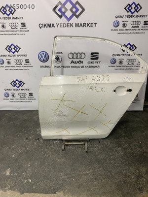 SKODA RAPİD 2013- 2018  SOL  ARKA KAPI  ÇIKMA ORJİNAL
