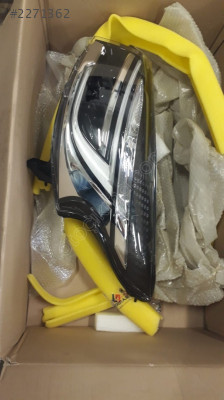 RENAULT TRAFİK III SOL ÖN LEDLİ FAR HELLA 260602422r