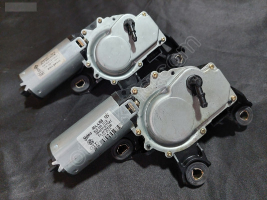 VOLKSWAGEN//AUDI /SEAT ARKA CAM SİLECEK MOTOR 8L0 955 711B