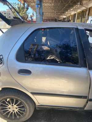 Palio sağ arka kapı dolu Orjinal çıkma hatasız