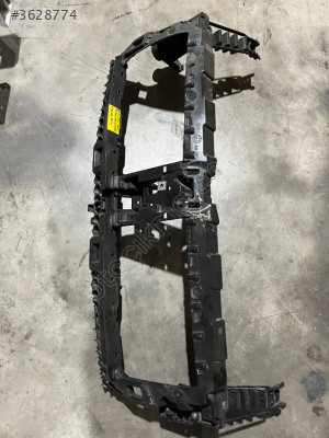 BMW 4 SERİSİ ÖN PANJUR MASKESİ ORJİNAL ÇIKMA PARÇA