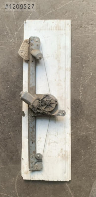 dacia sandero sol ön cam krikosu