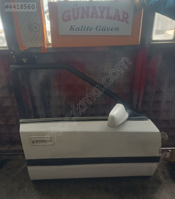 Mazda 3.23 Sağ Ön Kapı