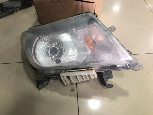 NİSSAN NAVARA HALOJEN SAĞ FAR 1EF225421-12
