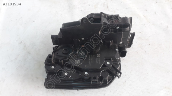 BMW F30 KAPI KİLİDİ SAĞ ÖN 51217477702