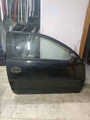 Corsa c tek kapı sağ ön kapı komple dolu çıkma orjinal
