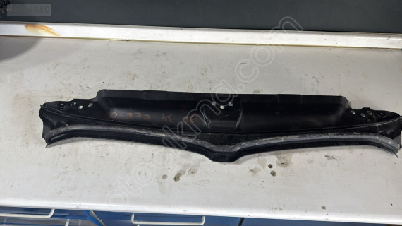 BMW 3 SERİ G20 ÖN PANJUR ÜST BAKALİT 51767461970