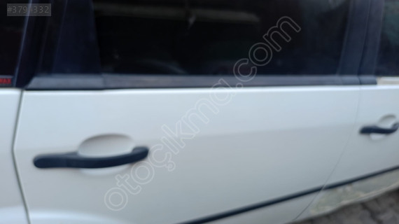 ford fiesta sağ arka cam sıyırıcı