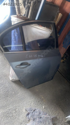 BMW E60 SAĞ ARKA KAPI OTO FEDAİ