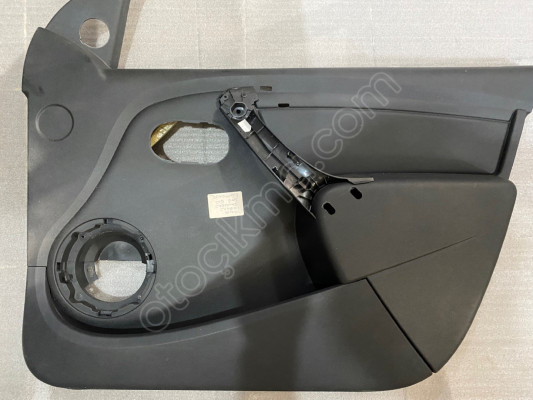 DACİA LOGAN SAĞ ÖN KAPI DÖŞEMESİ 6001551502