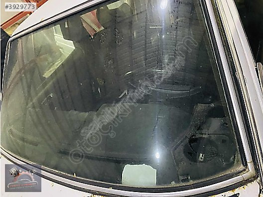 MERCEDES W123 ORJ. ÖN CAM YILDIZLI ÇIKMA TEMİZ
