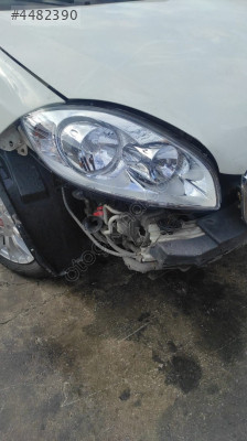 FİAT LİNEA SAĞ ÖN FAR ÇIKMA