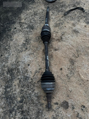 RENAULT TRAFİC SAĞ AKS KONUK OTO