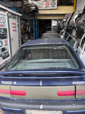 RENAULT R19 HATCHBACK ARKA CAM